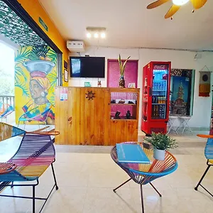 casa-hostel-shalon-adonai.cartagena-hotels.org/